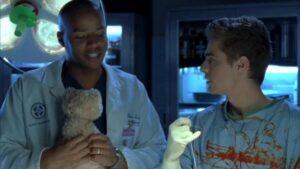 Смотреть на Лордфильм 2.0 Сериал Клиника 2001