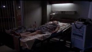 Смотреть на Лордфильм 2.0 Сериал Клиника 2001