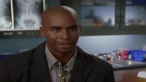 Смотреть на Лордфильм 2.0 Сериал Клиника 2001