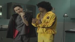 Смотреть на Лордфильм 2.0 Сериал Клиника 2001