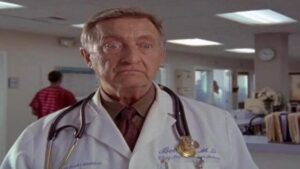 Смотреть на Лордфильм 2.0 Сериал Клиника 2001