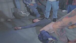 Смотреть на Лордфильм 2.0 Сериал Клиника 2001