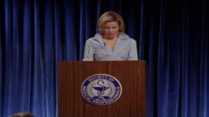 Смотреть на Лордфильм 2.0 Сериал Клиника 2001